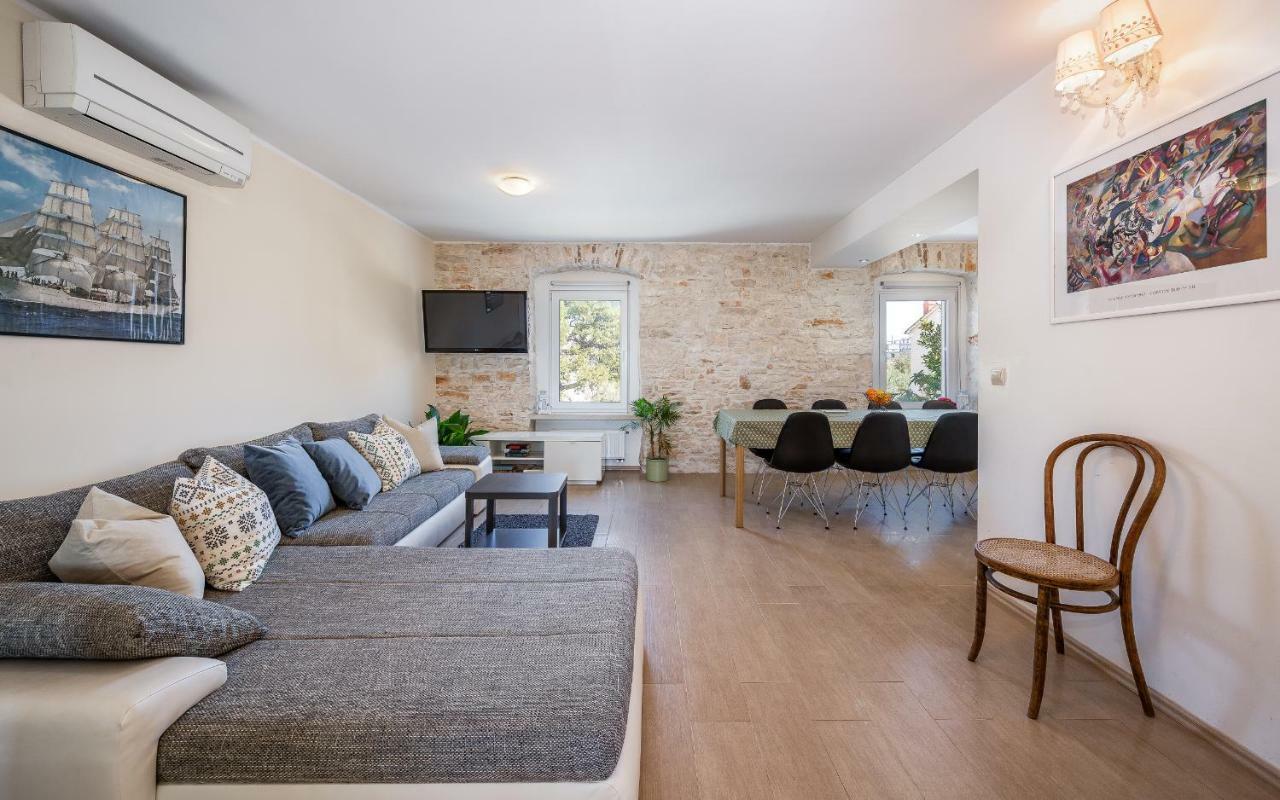 Apartment Lungomare Pula Exterior foto